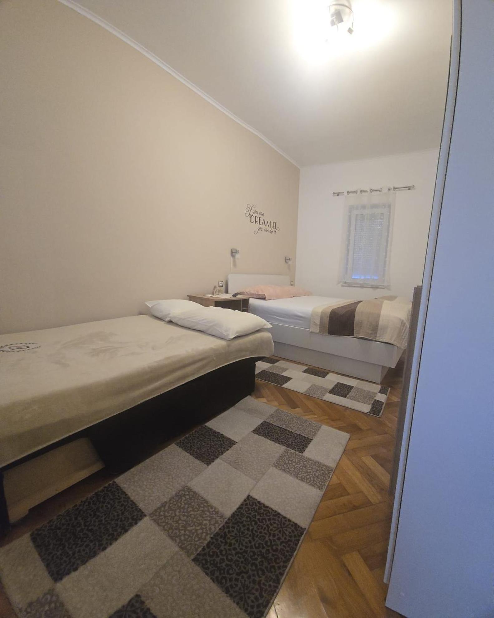 קריקווניצה Apartment Sandra 2+2 *** מראה חיצוני תמונה